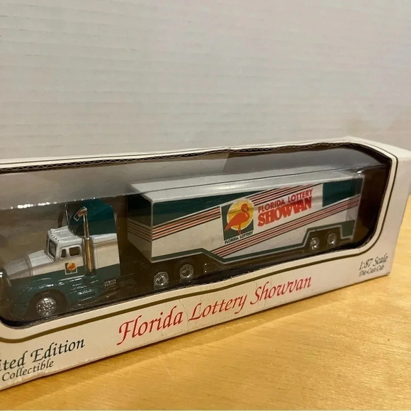 1994 Florida Lottery Showvan 1:87 Lotto Die Cast Cab Goodyear Racing Champions - Picture 2 of 7